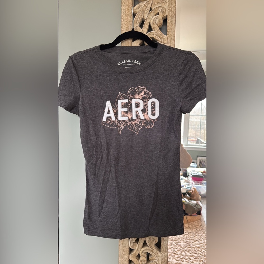 Aeropostle grey shirt - size M